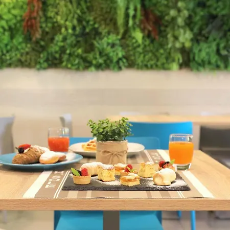 ホテル Sole カットーリカ