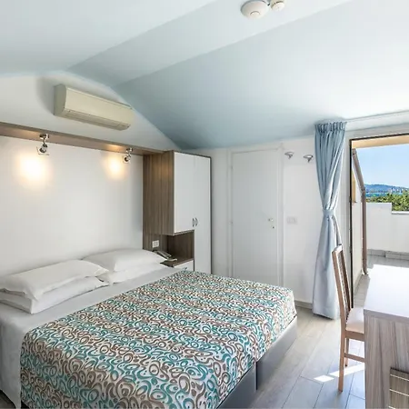 Sole 3* カットーリカ